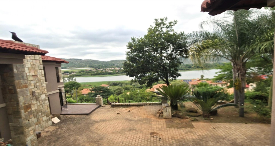 3 Bedroom Property for Sale in Ifafi North West